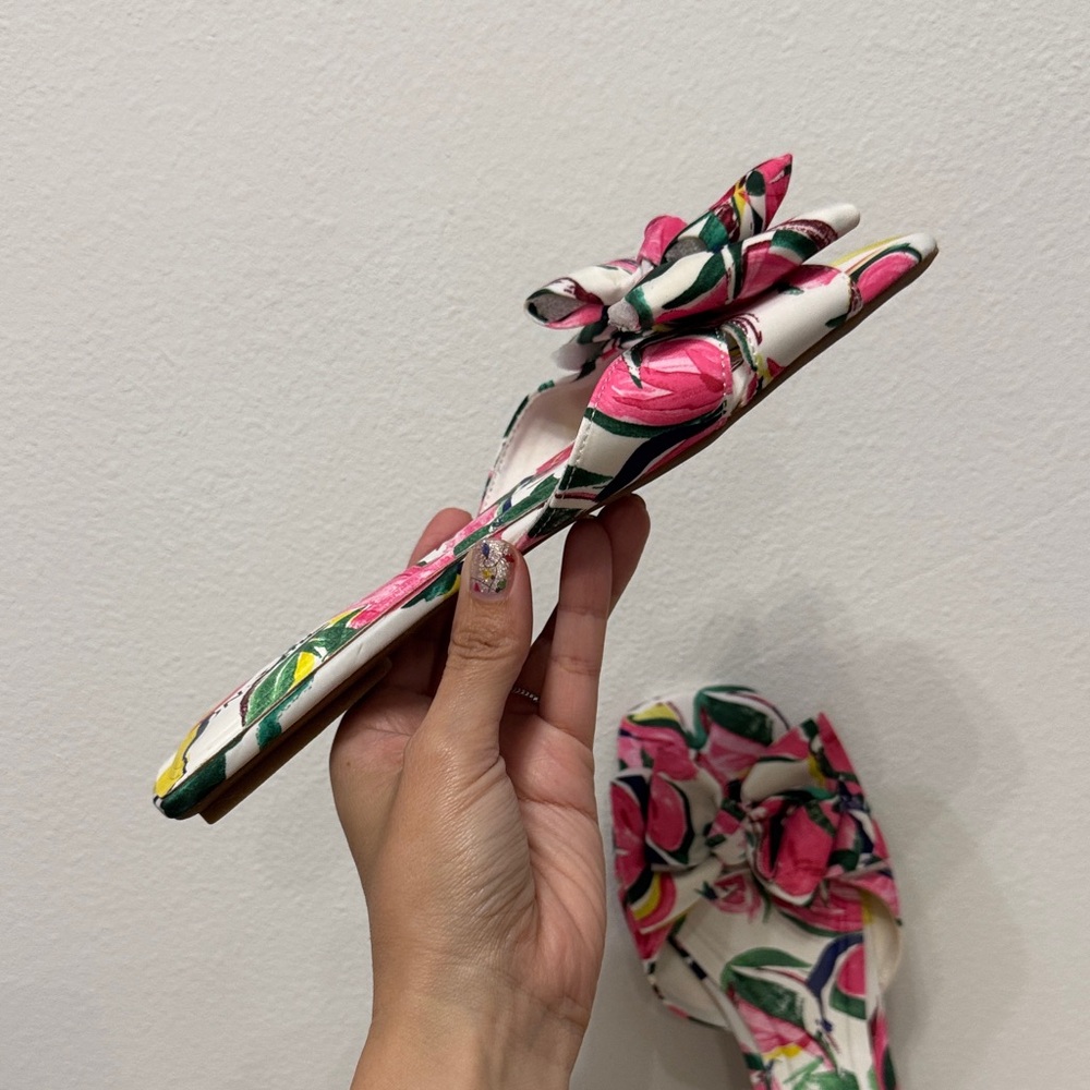 On 34th Bow Sandals with Pink florals size 7.5 - Picture 6 of 9